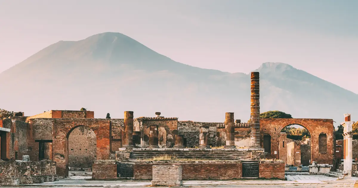 Pompei da Napoli: come arrivare, cosa vedere, orari e tariffe