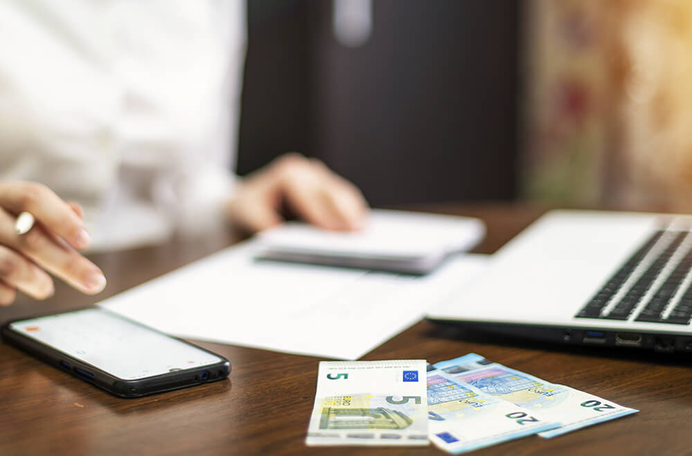 Rentalcars, Sixt e i Grandi Broker: Conviene Davvero Affiliarsi? Analisi Costi e Benefici per Noleggiatori